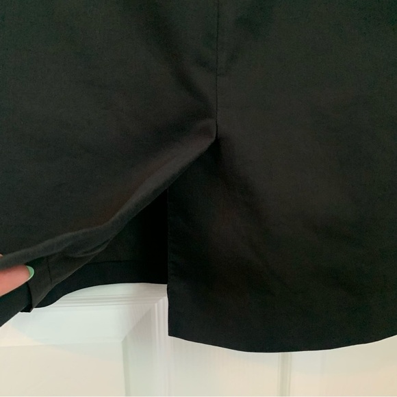 Ann Taylor Scoop Neck Sleeveless Sheath Black Dress, size 0 - Picture 5 of 9